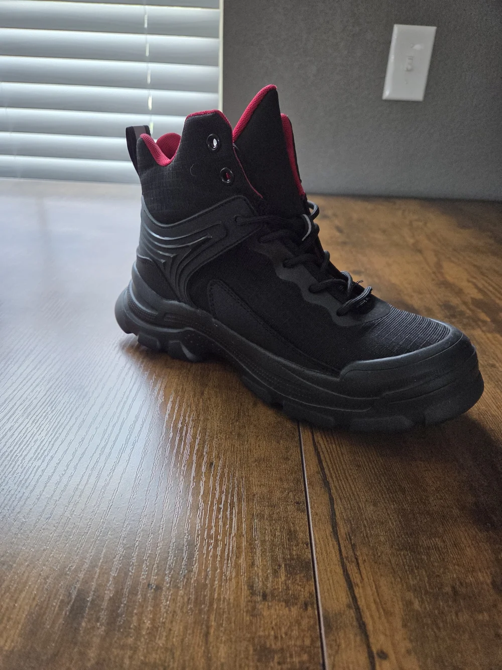 Men's Steel Toe High-Top Work Boots – Breathable Size 7.5 US
